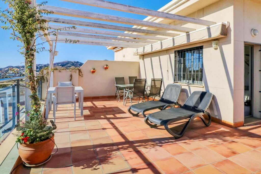 Rooftop Apartment, Нерха Екстериор снимка